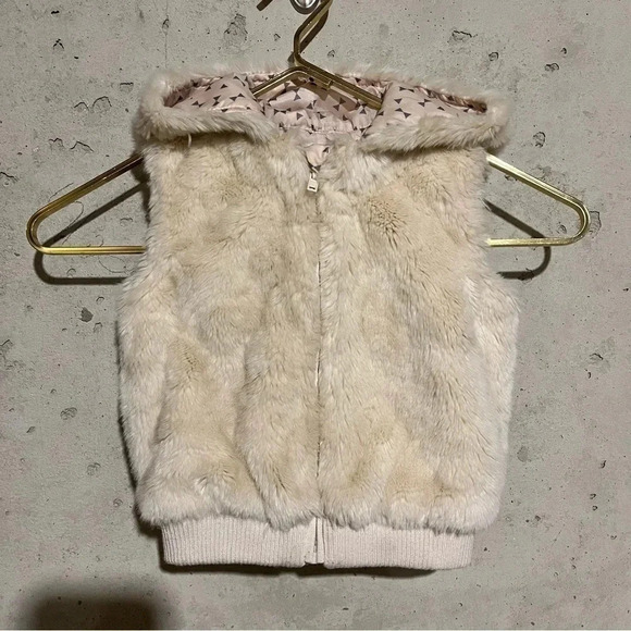 H&M Other - H&M Baby Hooded Faux Fur Vest With Ears Beige Size 18 - 24 Months